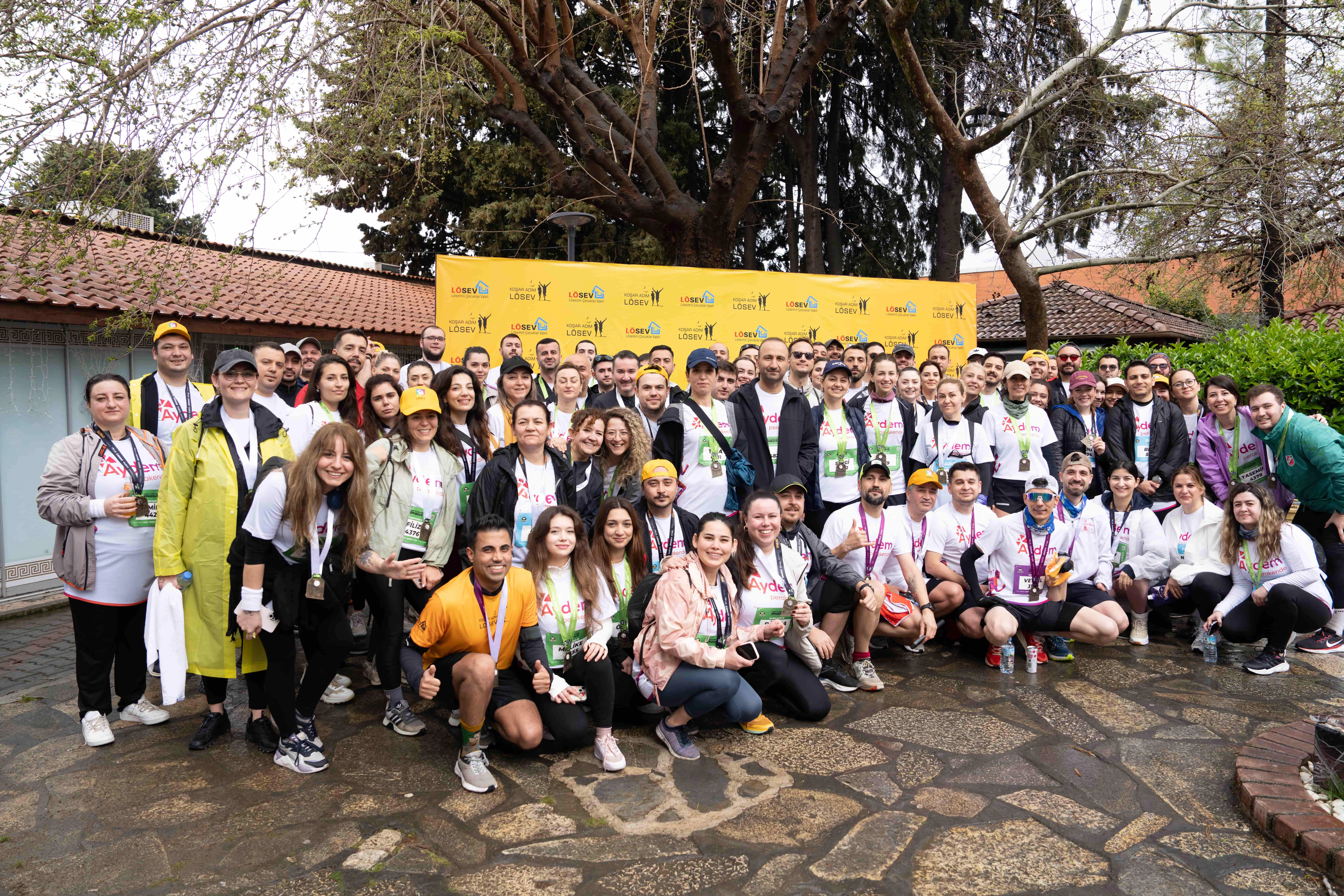  Efes Ultra’da Sınırları Aştık, Umudu Büyüttük, LÖSEV İçin Zirvedeyiz! 